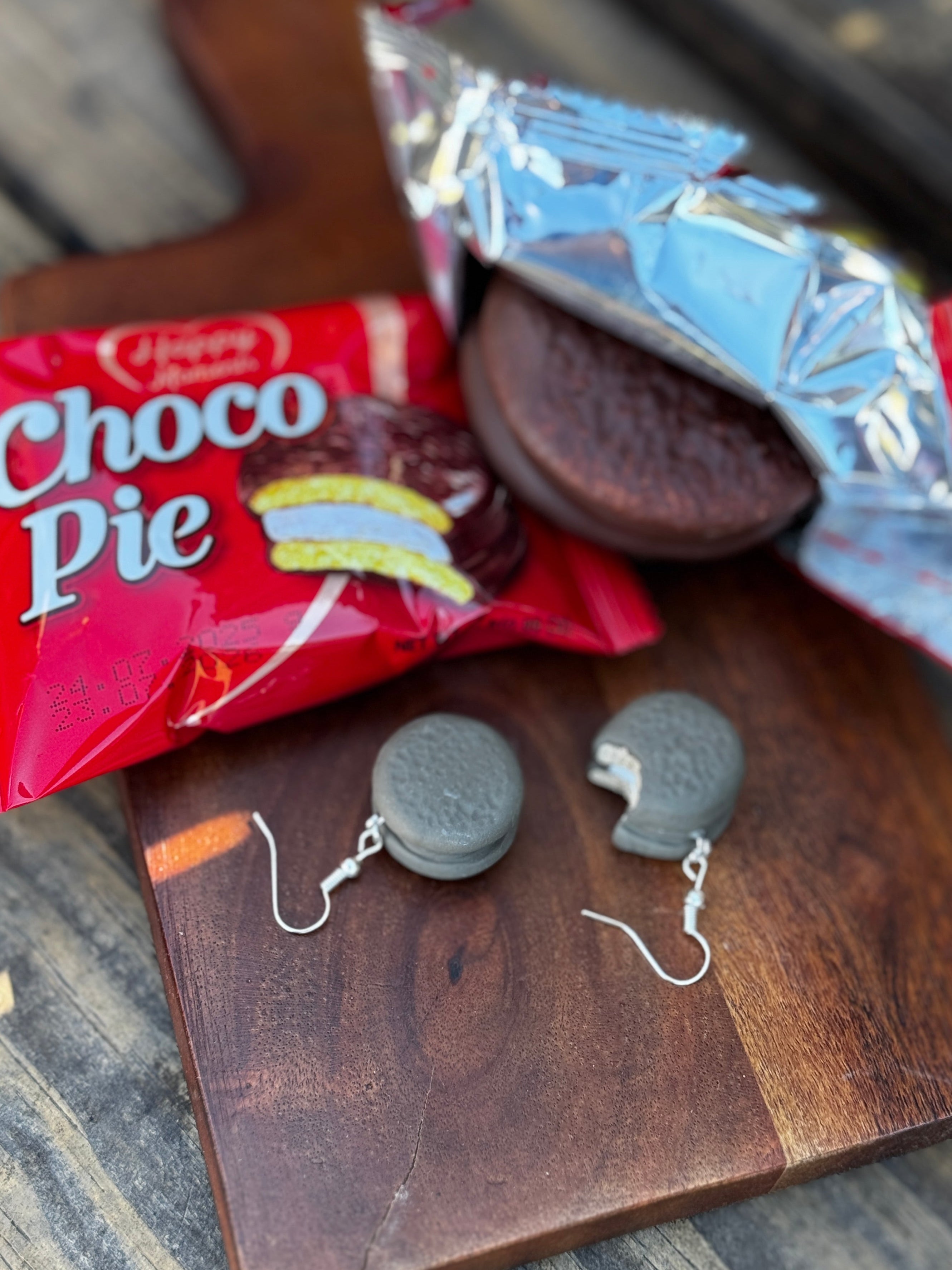 Choco Pie Delights (Earrings)